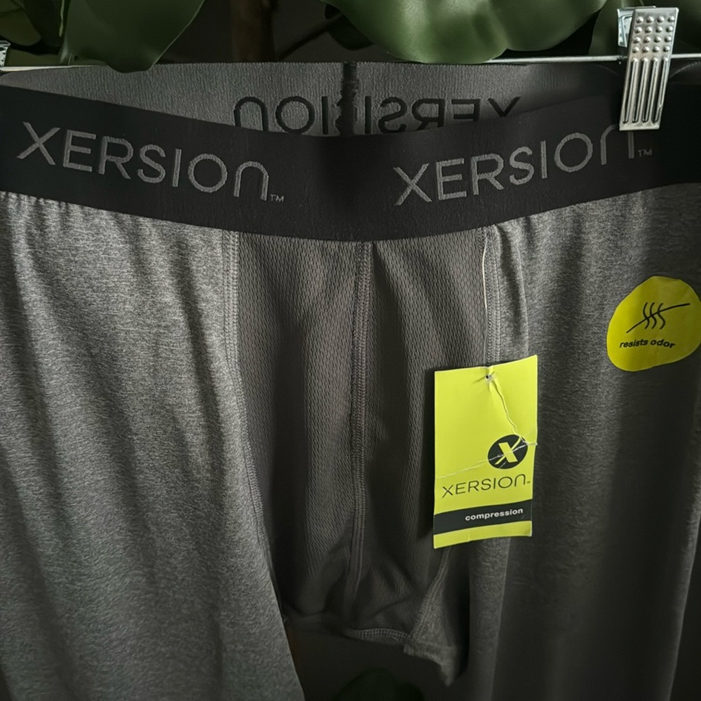 Xersion men’s compression pants gray and black